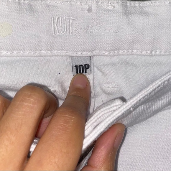 KUT From The Kloth White Distressed Capri Jeans Women’s Size 10 - Picture 3 of 3